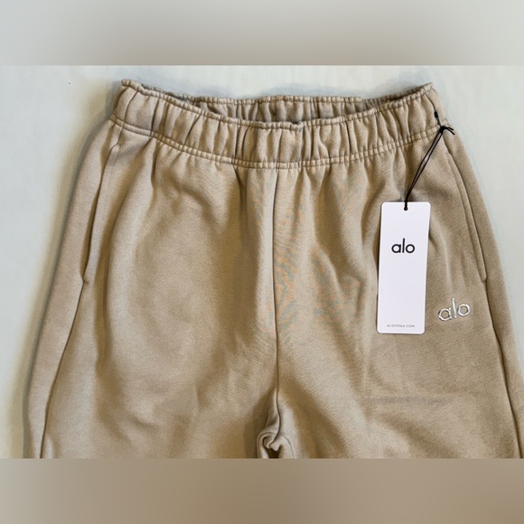 ALO Yoga Accolade Straight Leg Sweatpant in “Gravel” - Picture 7 of 11